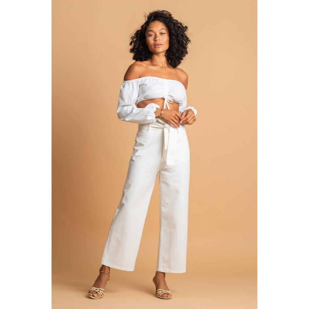 High waist wide leg white pants with belt